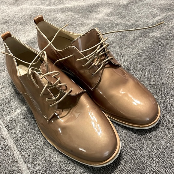 Attilio Giusti Leombruni Shoes - AGL Patent Leather Women’s Oxfords shoes, Bronze Size EUR 37.5 / US 7